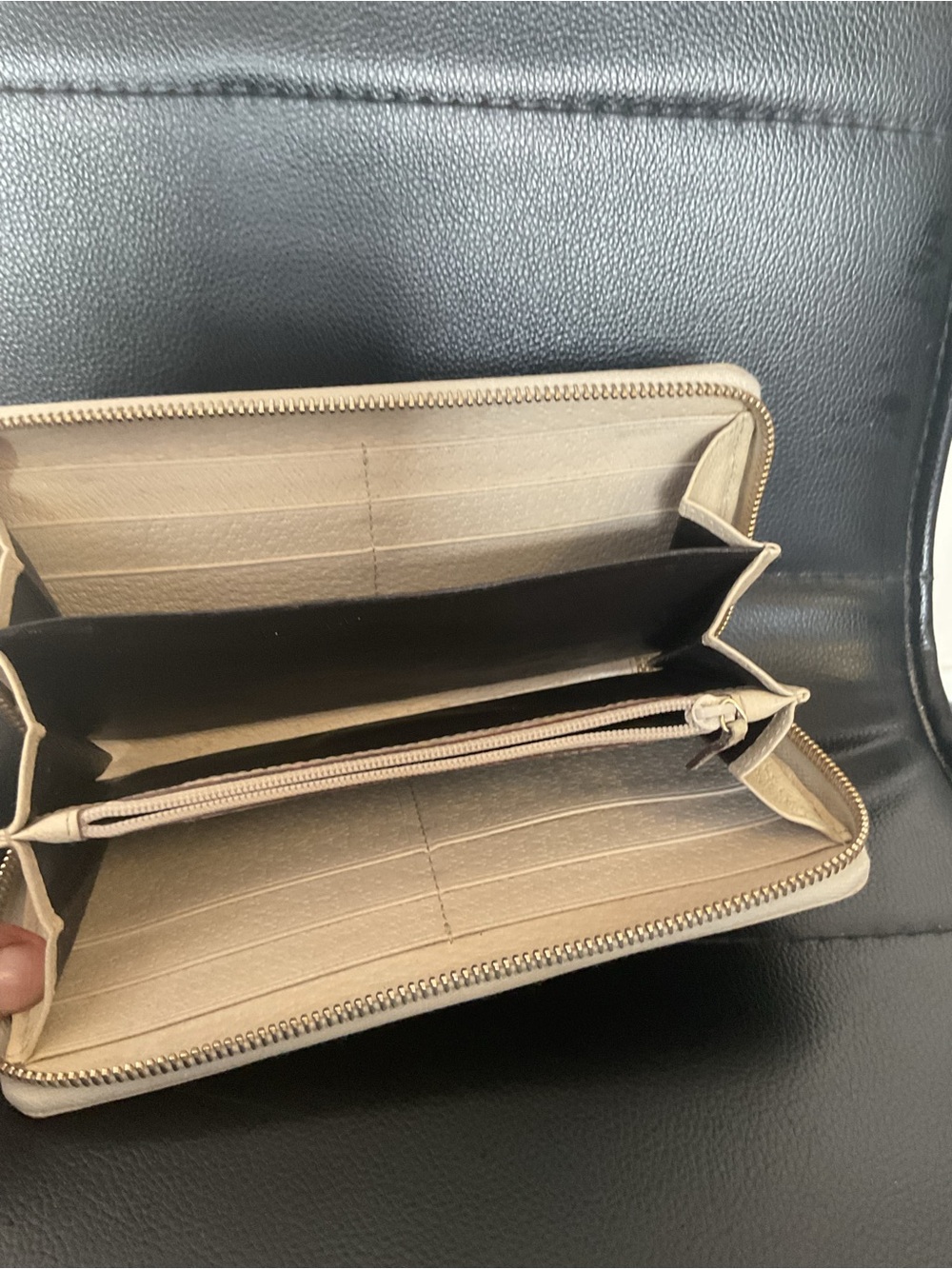 Gucci Brown & Beige GG Canvas Zip-Around Wallet - Picture 4 of 7
